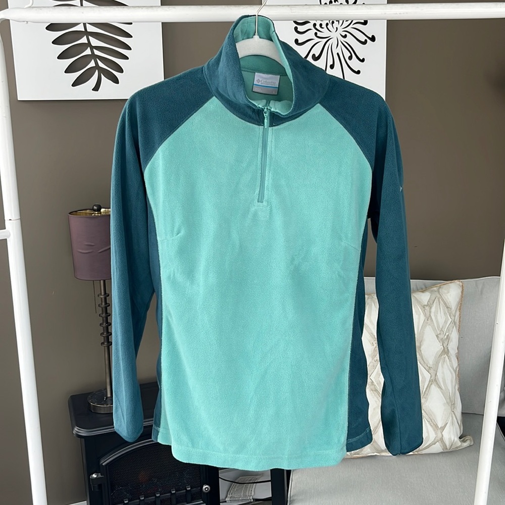 Columbia ¼ zip funnel neck fleece, Size L